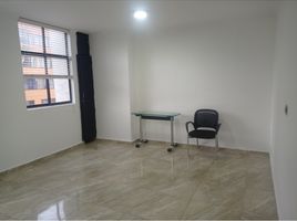 35 m² Office for rent in River View Park, Cali, Cali