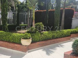 4 Bedroom Villa for sale in Templo Bogotá Colombia, Bogota, Bogota