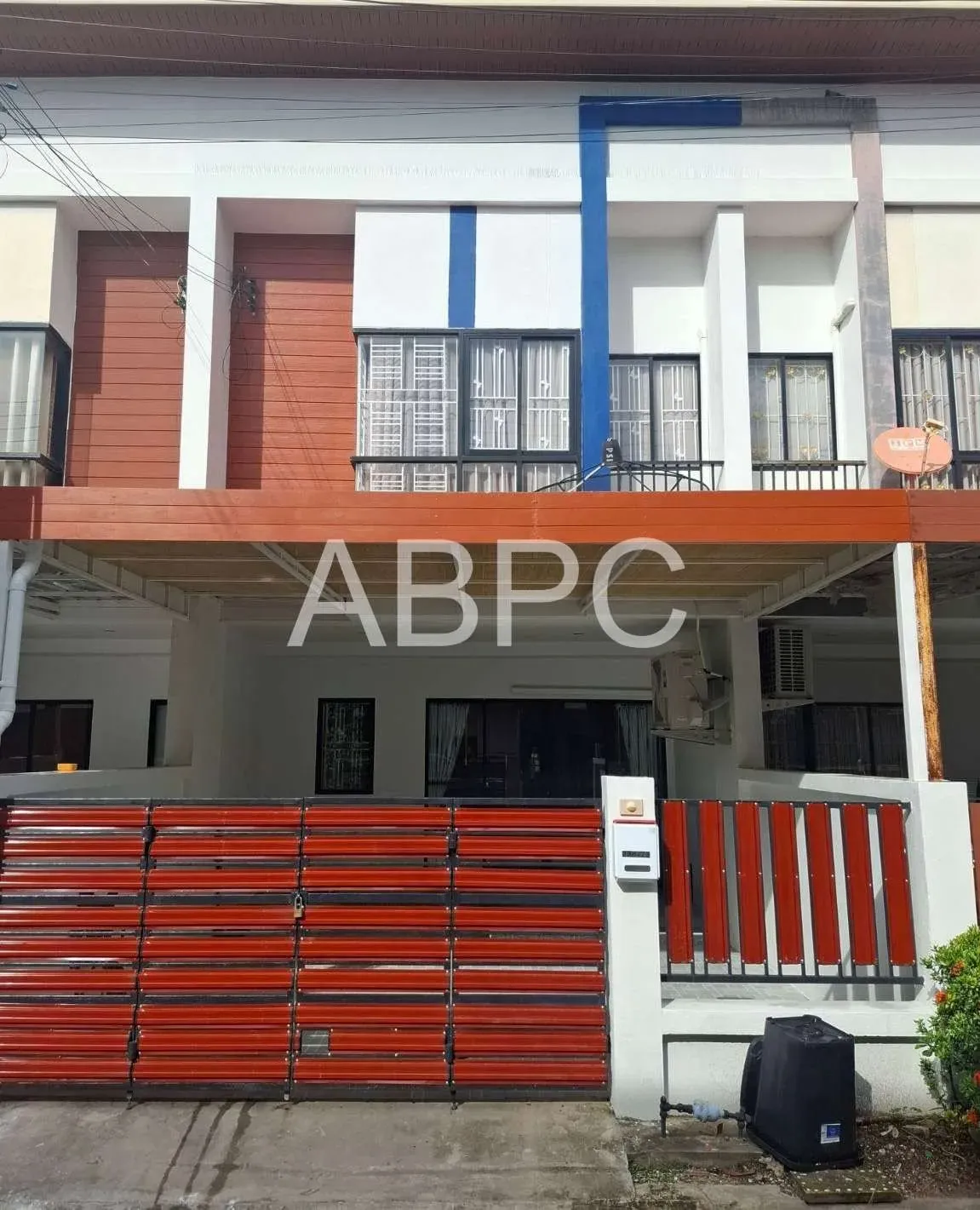 2 Bedroom Townhouse For Rent In Nong Prue, Chon Buri