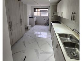 5 Habitación Apartamento en venta en Parque de los Pies Descalzos, Medellín, Medellín