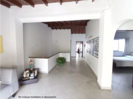 Estudio Casa en venta en Colombia, Medellín, Antioquia, Colombia