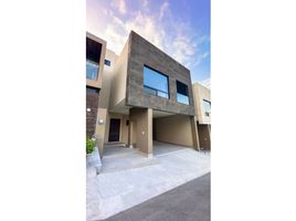 Villa 4 chambre à vendre à Monterrey, Nuevo Leon, Monterrey, Nuevo Leon