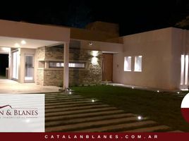 3 Bedroom House for sale in La Plata, Buenos Aires, La Plata