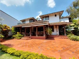 6 Bedroom House for sale in Cali, Valle Del Cauca, Cali