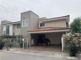 Maison 5 chambre à vendre à Zapopan, Jalisco, Zapopan