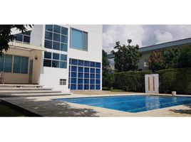 6 Bedroom House for sale in Fusagasuga, Cundinamarca, Fusagasuga