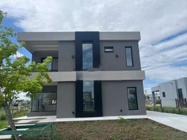 Villa 3 chambre à vendre à Pilar, Buenos Aires, Pilar