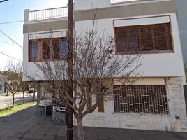 3 Bedroom House for sale in Lanus, Buenos Aires, Lanus