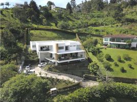 4 Bedroom House for sale in Bare Foot Park (Parque de los Pies Descalzos), Medellin, Medellin