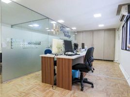 50 m² Office for sale in Parque de los Pies Descalzos, Medellín, Medellín