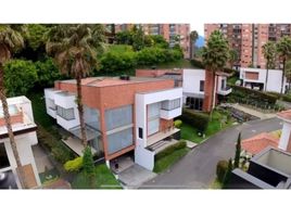 4 Bedroom Villa for sale in Bare Foot Park (Parque de los Pies Descalzos), Medellin, Medellin