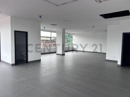 120 m² Office for rent in Ecuador, Guayaquil, Guayaquil, Guayas, Ecuador