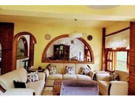 5 Habitación Casa en venta en Valle De Bravo, México, Valle De Bravo