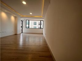 3 Bedroom Apartment for sale in Bicentenario Park, Quito, Quito, Quito