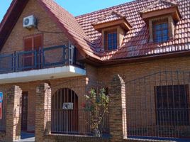 3 Bedroom House for sale in General Sarmiento, Buenos Aires, General Sarmiento