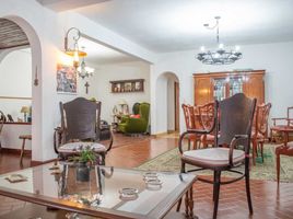 5 Bedroom House for sale in Moron, Buenos Aires, Moron