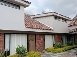 3 Bedroom Villa for sale in Fundacion Cardioinfantil-Instituto de Cardiologia, Bogota, Bogota