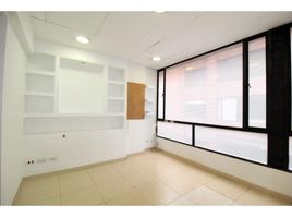 63 m² Office for rent in Colombia, Bogotá, Cundinamarca, Colombia