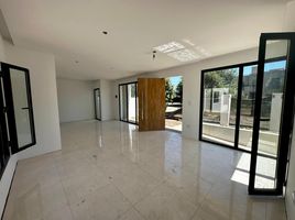 Villa 3 chambre à vendre à Rosario, Santa Fe, Rosario