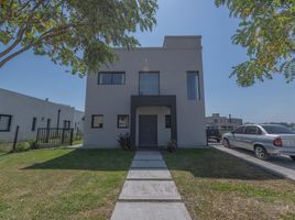 4 Habitación Casa en venta en Pilar, Buenos Aires, Pilar