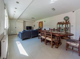 4 Bedroom House for sale in Santa Fe, Rosario, Santa Fe