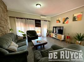 3 Bedroom House for sale in Quilmes, Buenos Aires, Quilmes