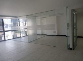 74 m² Office for rent in Colombia, Bogotá, Cundinamarca, Colombia