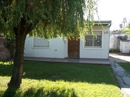 2 Bedroom House for sale in General Sarmiento, Buenos Aires, General Sarmiento