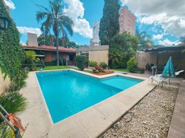 4 Bedroom House for sale in Santa Fe, Rosario, Santa Fe