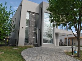 Estudio Villa en venta en Pilar, Buenos Aires, Pilar