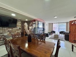4 Bedroom House for sale in Chile, Pirque, Cordillera, Santiago, Chile