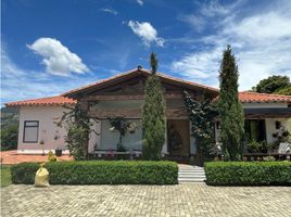 3 Bedroom Villa for sale in Bare Foot Park (Parque de los Pies Descalzos), Medellin, Medellin