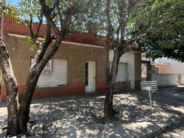 2 Habitación Villa en venta en Morón, Buenos Aires, Morón