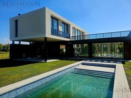 4 Bedroom House for sale in Federal Capital Buenos Aires, Federal Capital