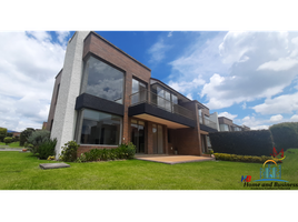 4 Habitación Villa en venta en Cundinamarca, Bogotá, Cundinamarca