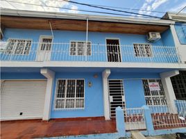 4 Bedroom House for sale in Ricaurte, Cundinamarca, Ricaurte