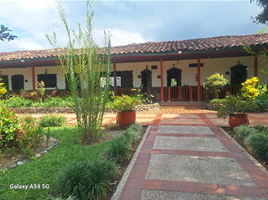 15 Habitación Casa en venta en Aeropuerto Internacional El Edén, Armenia, Armenia