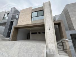 Villa 3 chambre à vendre à Santa Catarina, Nuevo Leon, Santa Catarina