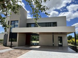 3 Bedroom House for sale in San Lorenzo, Santa Fe, San Lorenzo