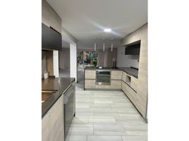 4 Habitación Casa en venta en Parque de los Pies Descalzos, Medellín, Medellín