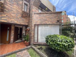 4 Bedroom House for sale in Templo Bogotá Colombia, Bogota, Bogota