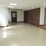 98 SqM Office for rent in Centro Comercial Unicentro Medellin, Medellin, Medellin