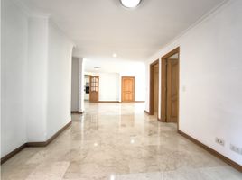 3 Bedroom Apartment for sale in Bare Foot Park (Parque de los Pies Descalzos), Medellin, Medellin