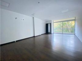 66 SqM Office for sale in Bare Foot Park (Parque de los Pies Descalzos), Medellin, Medellin