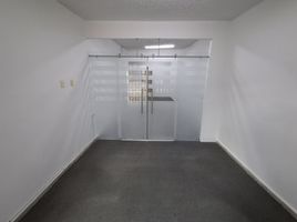 200 m² Office for rent in River View Park, Cali, Cali