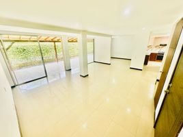 3 Habitación Villa en venta en Cali, Valle Del Cauca, Cali