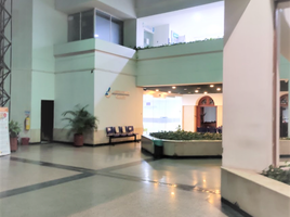 40 m2 Office for sale in Acuaparque De La Caña, Cali, Cali