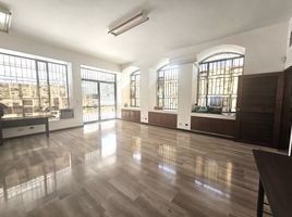 196 m² Office for rent in River View Park, Cali, Cali