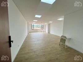 70 SqM Office for rent in Calderón Park, Cuenca, Cuenca, Cuenca