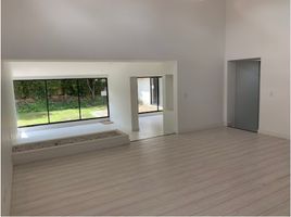 4 Bedroom House for sale in Templo Bogotá Colombia, Bogota, Bogota